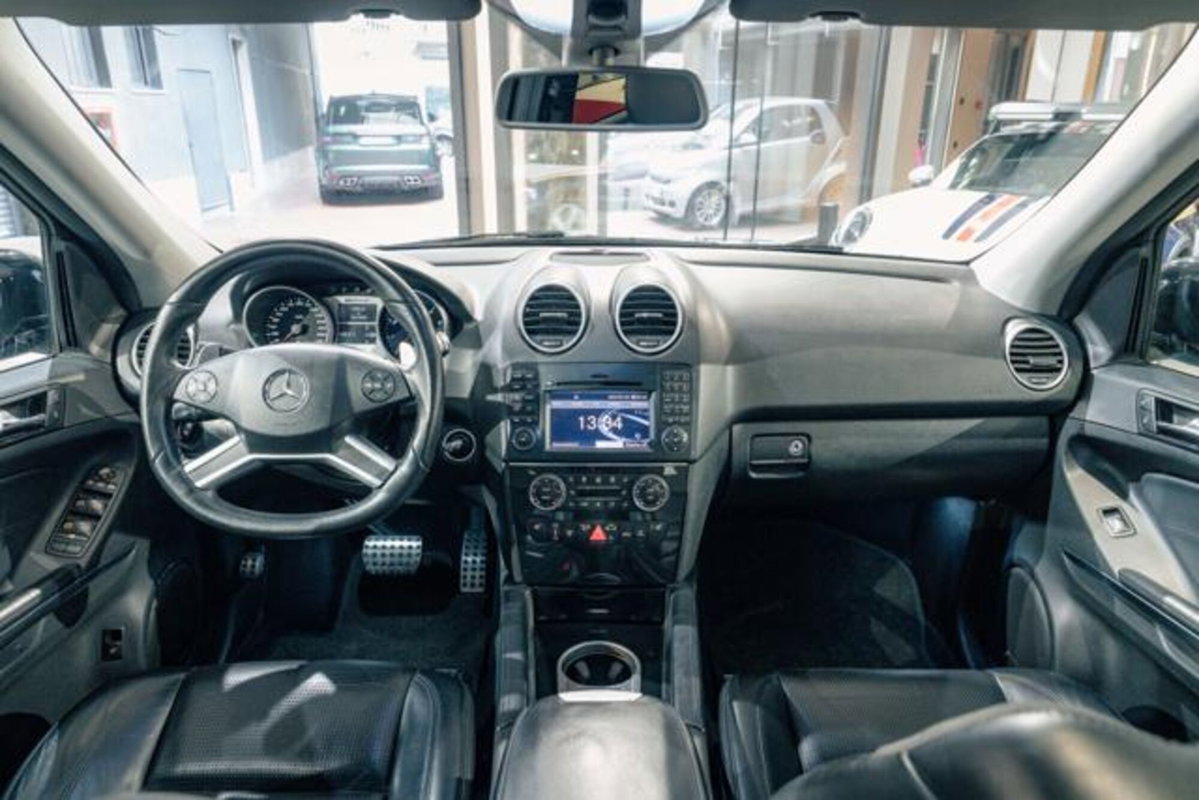 Mercedes-Benz Classe ML 63 AMG (12)