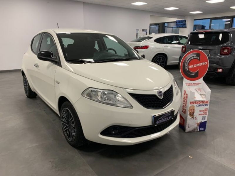Lancia Ypsilon 1.2 69 CV 5 porte GPL Ecochic Alberta Ferretti