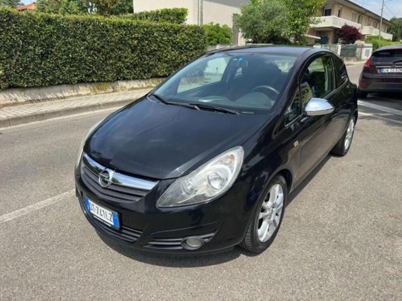 Opel Corsa 1.4 16V 3 porte aut. Sport