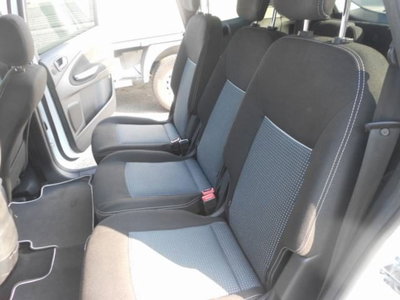 Ford S-Max 2.0 TDCi 163CV Powershift New Titanium (8)
