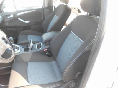 Ford S-Max 2.0 TDCi 163CV Powershift New Titanium (9)