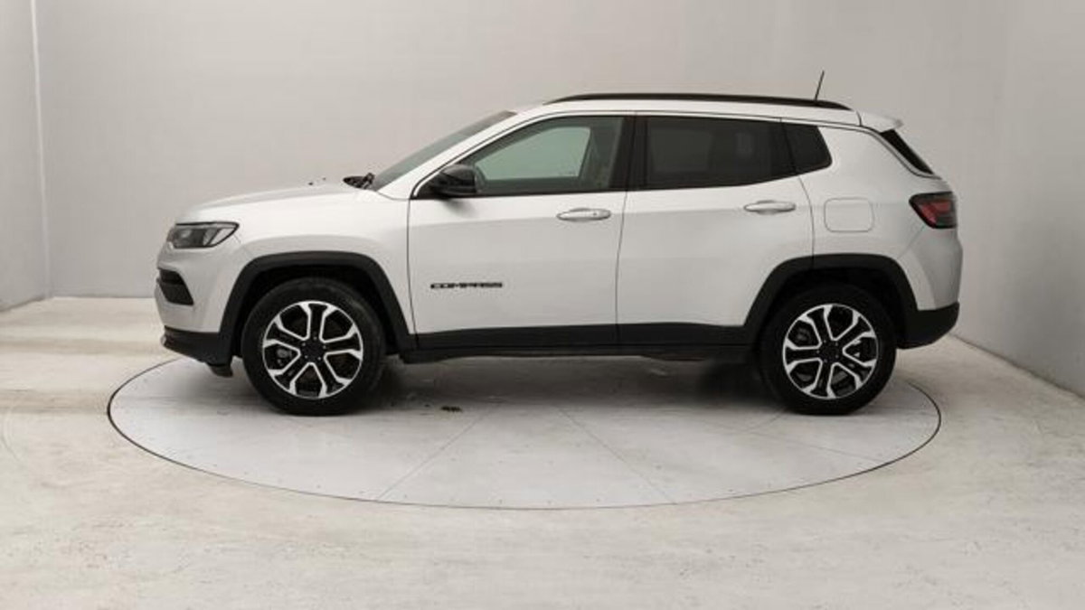 Jeep Compass 1.3 turbo t4 phev Altitude 4xe auto (2)
