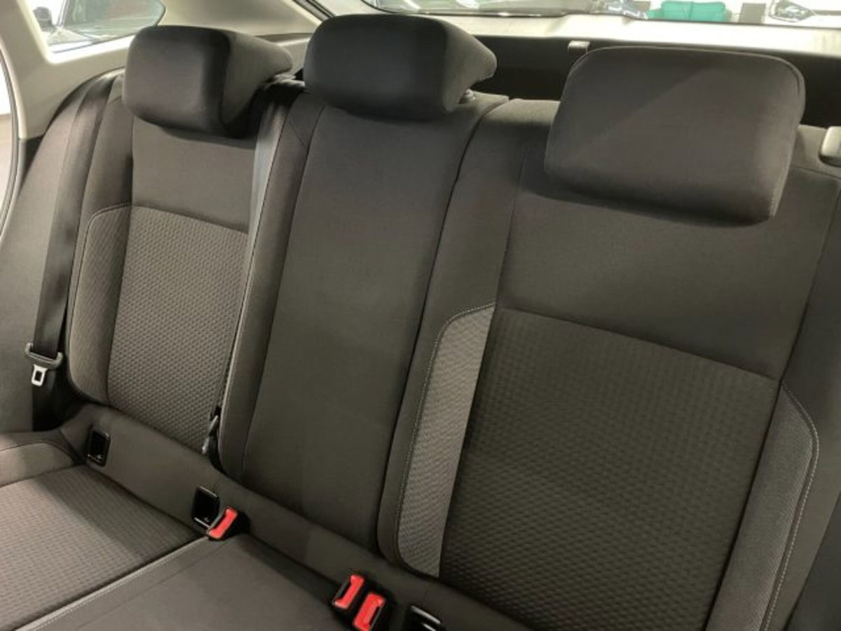 Volkswagen Taigo 1.0 tsi Life 95cv (11)