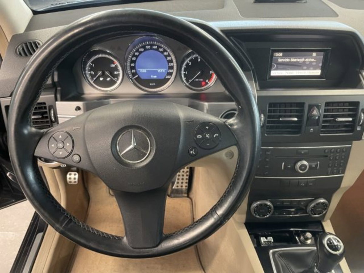 Mercedes-Benz GLK 220 CDI 2WD BlueEFFICIENCY Premium (13)