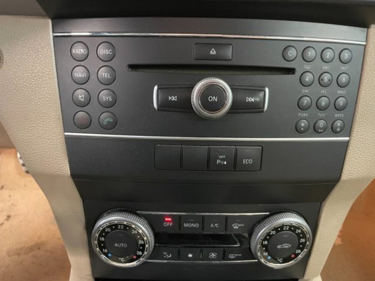 Mercedes-Benz GLK 220 CDI 2WD BlueEFFICIENCY Premium (15)