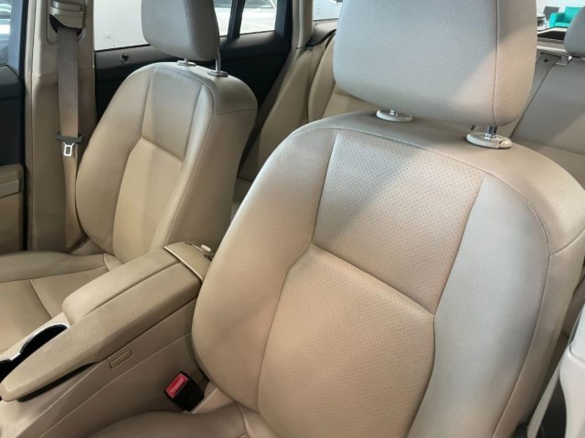Mercedes-Benz GLK 220 CDI 2WD BlueEFFICIENCY Premium (9)