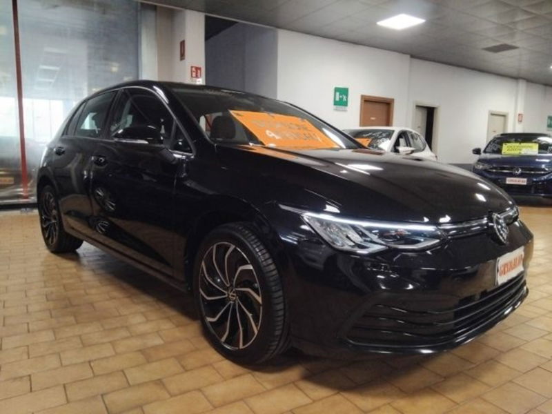 Volkswagen Golf Variant 1.0 eTSI EVO DSG Life