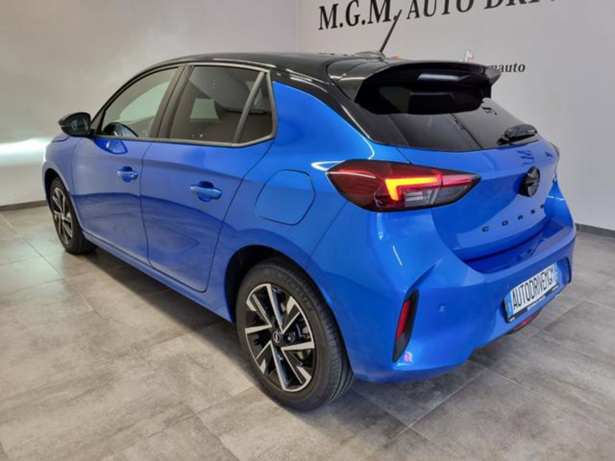 Opel Corsa 1.2 hybrid 100cv dct6 (19)