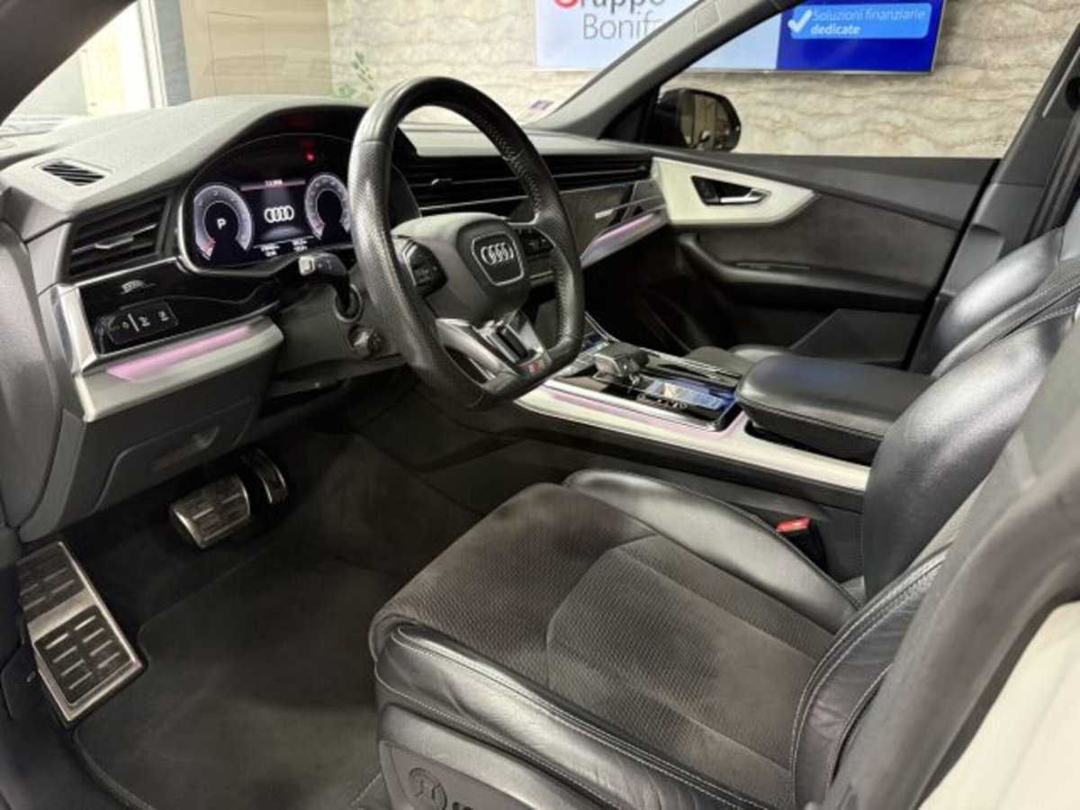 Audi Q8 Q8 50 TDI 286 CV quattro tiptronic Sport (11)