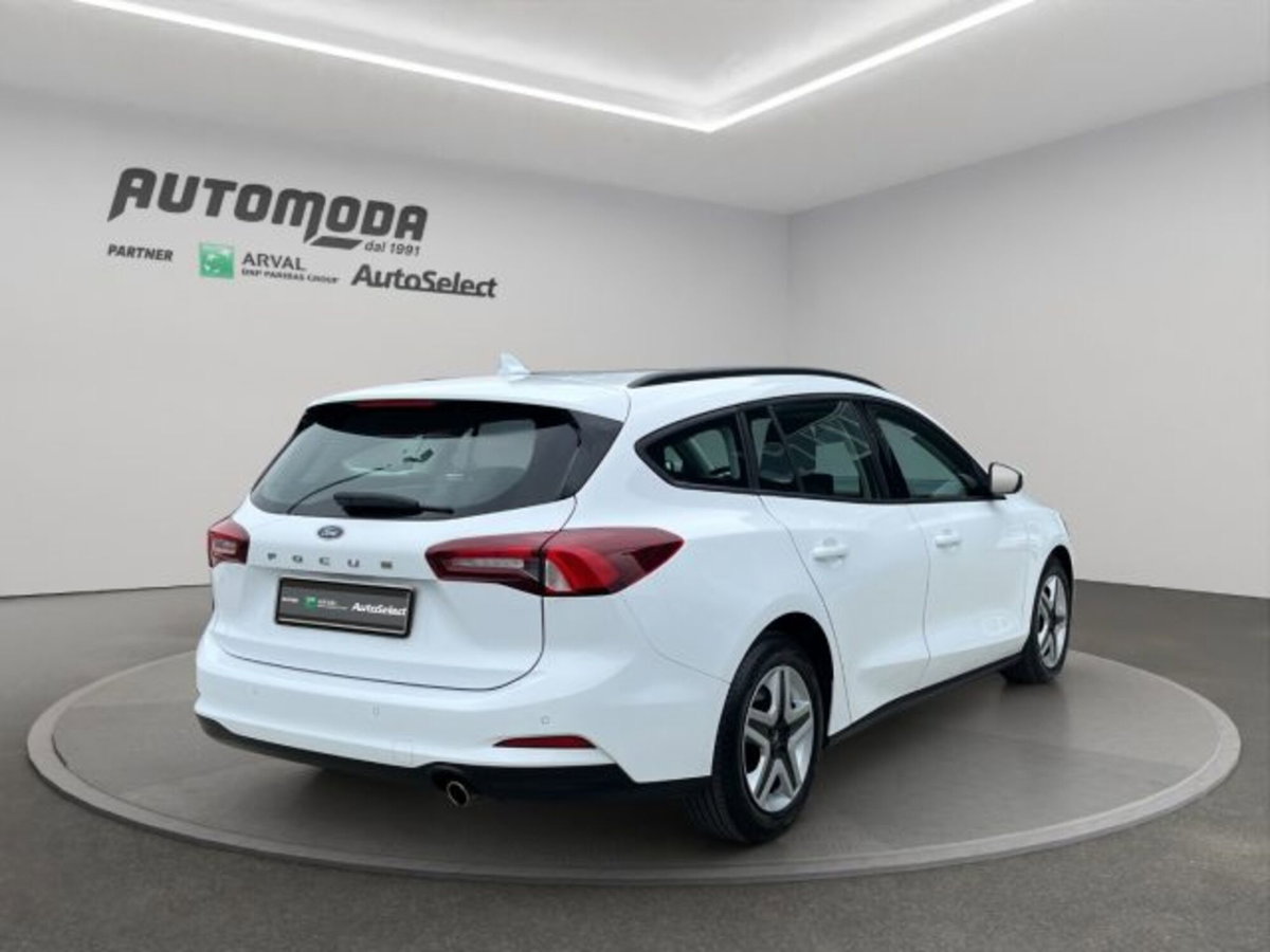 Ford Focus Station Wagon 1.5 TDCi 120 CV Start&Stop SW Business N1 (4)