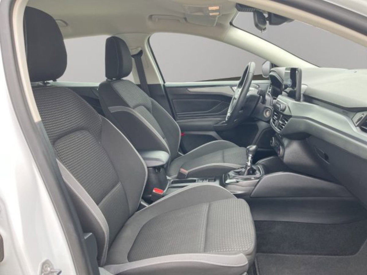 Ford Focus Station Wagon 1.5 TDCi 120 CV Start&Stop SW Business N1 (9)