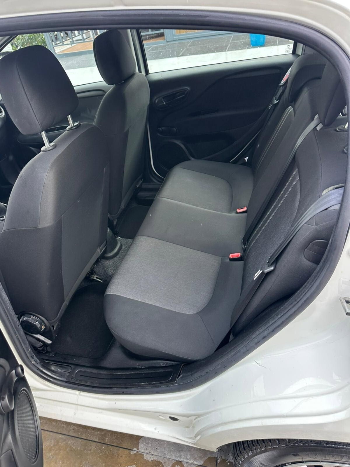 Fiat Punto 1.4 8V 5 porte Natural Power Lounge (9)