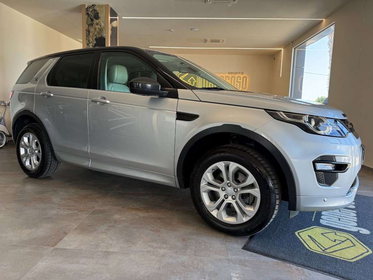 Land Rover Discovery Sport 2.0 TD4 180 CV HSE (2)