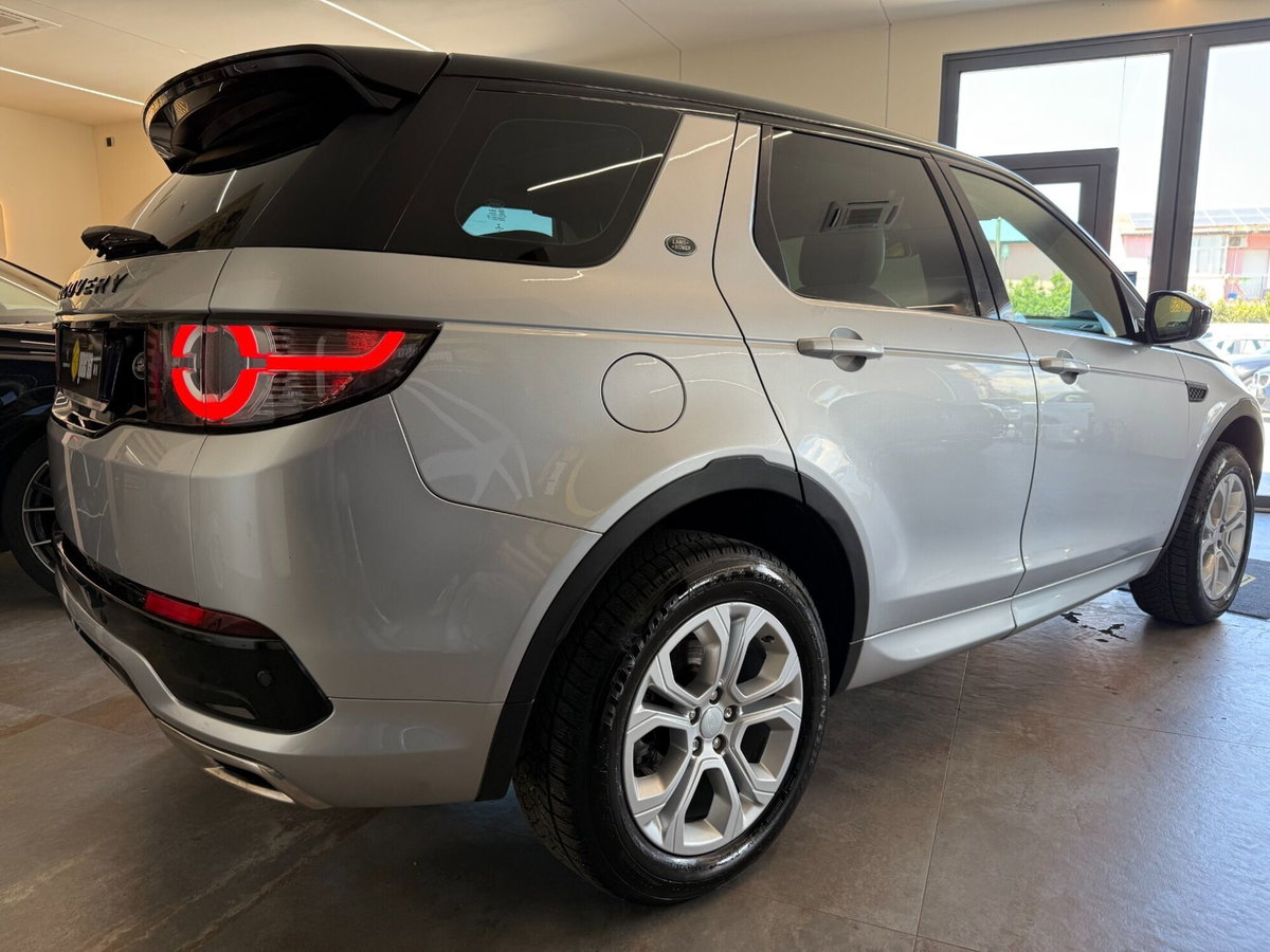 Land Rover Discovery Sport 2.0 TD4 180 CV HSE (3)