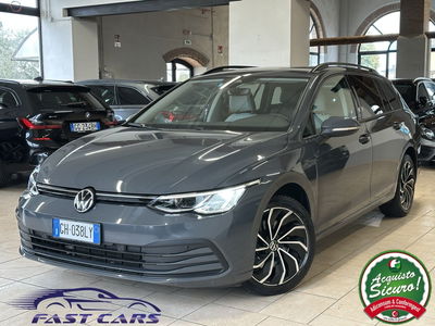 Volkswagen Golf Variant 2.0 tdi Life 115cv usata