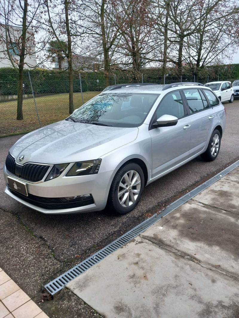 Skoda Octavia Station Wagon 1.6 TDI SCR 115 CV DSG Wagon Style