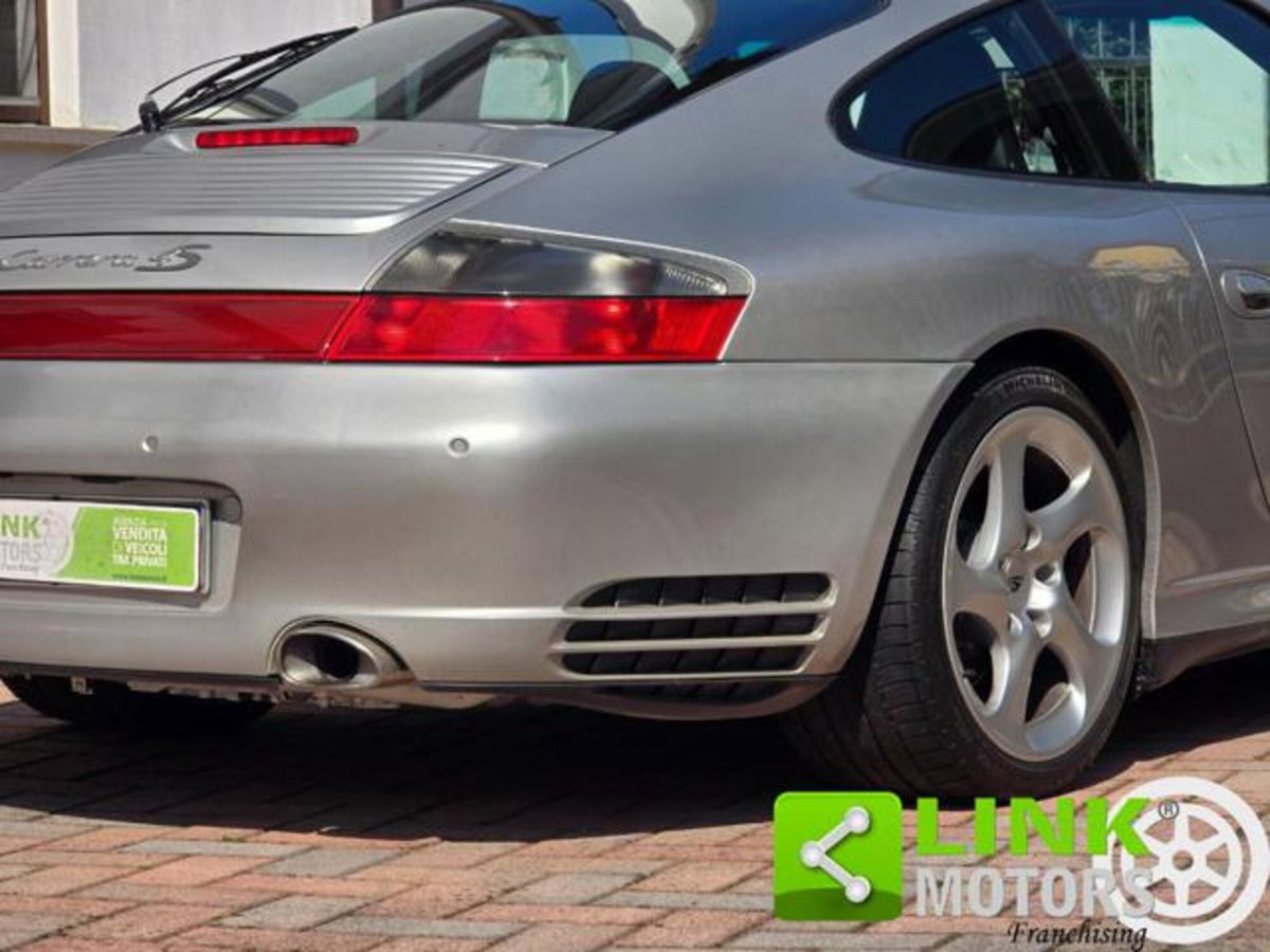 Porsche 911 Coupé Carrera 4S cat (13)