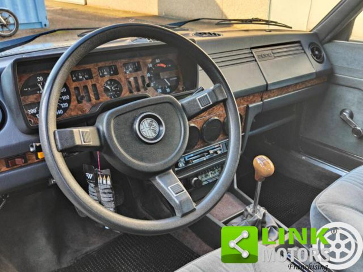 Alfa Romeo Alfetta 2.0 (15)