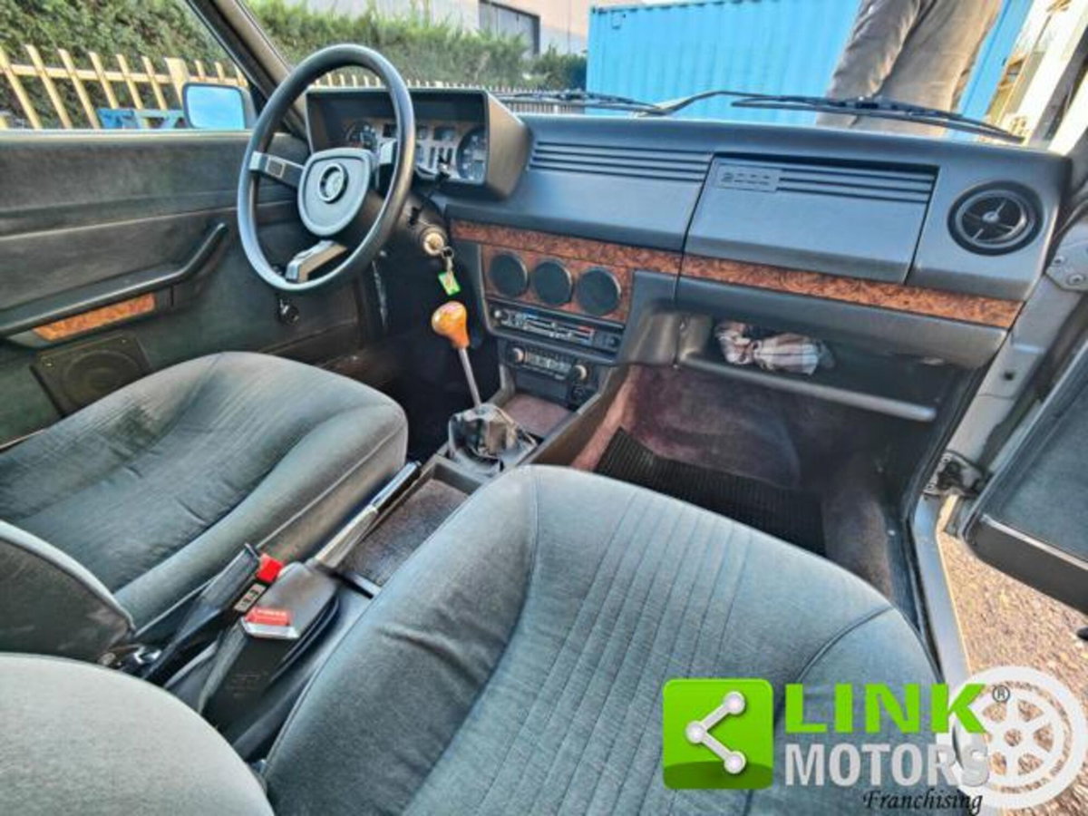Alfa Romeo Alfetta 2.0 (5)