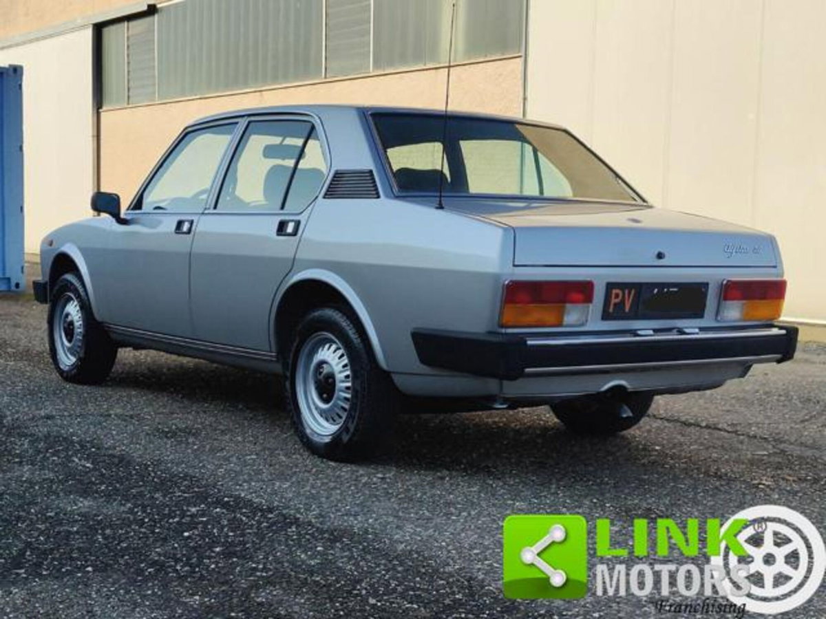 Alfa Romeo Alfetta 2.0 (7)