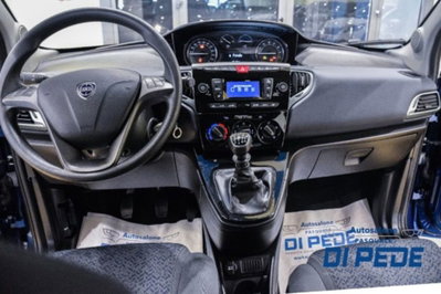 Lancia Ypsilon 1.0 FireFly 5 porte S&S Hybrid Gold Plus (18)