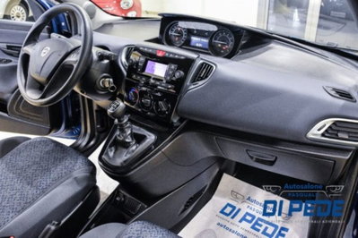 Lancia Ypsilon 1.0 FireFly 5 porte S&S Hybrid Gold Plus (19)