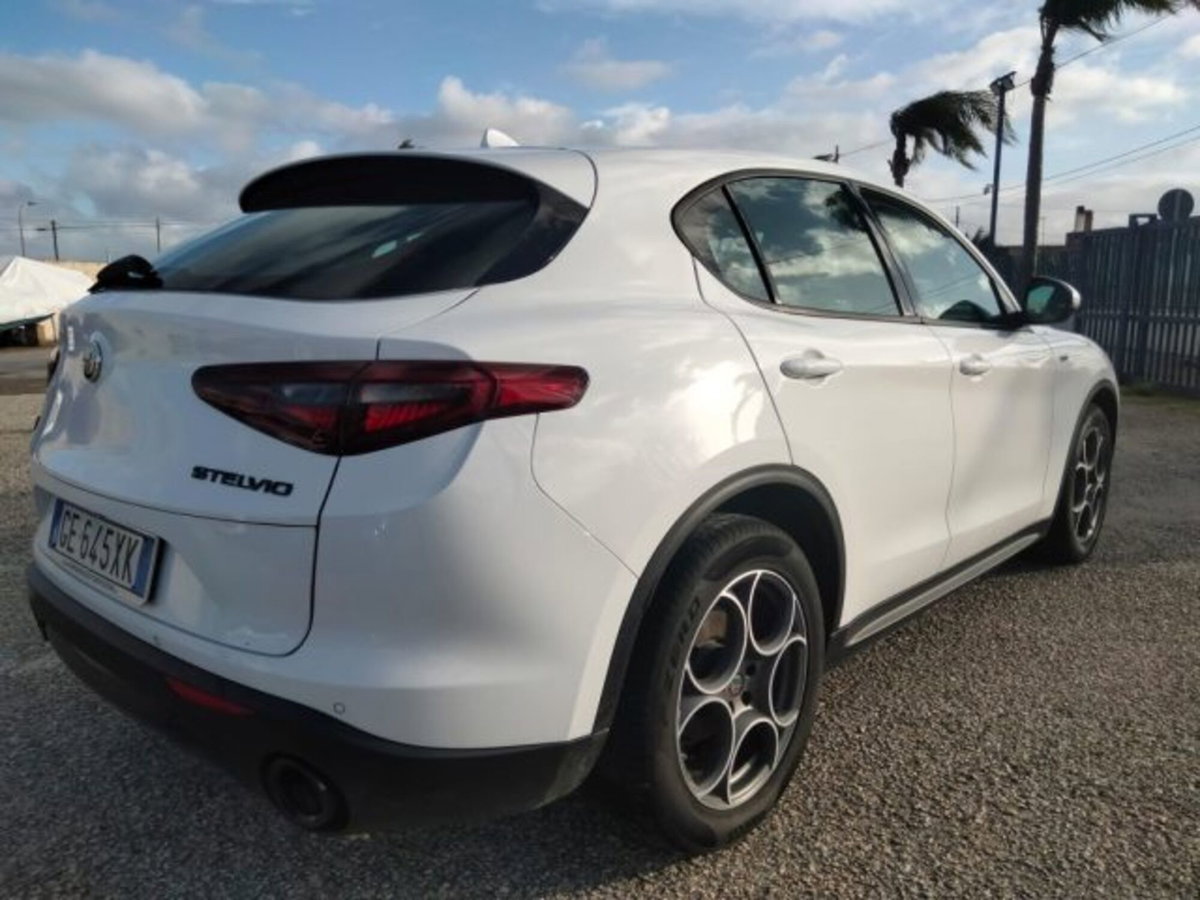 Alfa Romeo Stelvio Stelvio 2.2 Turbodiesel 190 CV AT8 Q4 Sprint (3)