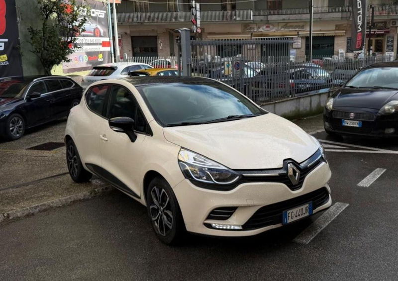 Renault Clio 1.2 75 CV 5 porte Duel