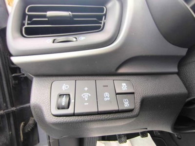 Kia Stonic 1.0 t-gdi mhev Urban 100cv mt (15)
