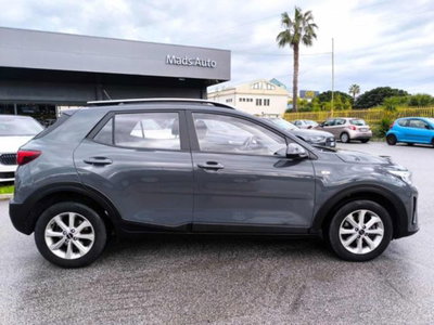 Kia Stonic 1.0 t-gdi mhev Urban 100cv mt (3)