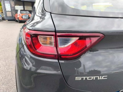 Kia Stonic 1.0 t-gdi mhev Urban 100cv mt (9)