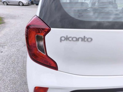 Kia Picanto 1.0 12V 5 porte AMT Urban (10)
