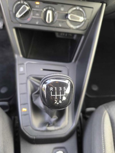 Volkswagen Taigo 1.0 tsi Life 95cv (11)