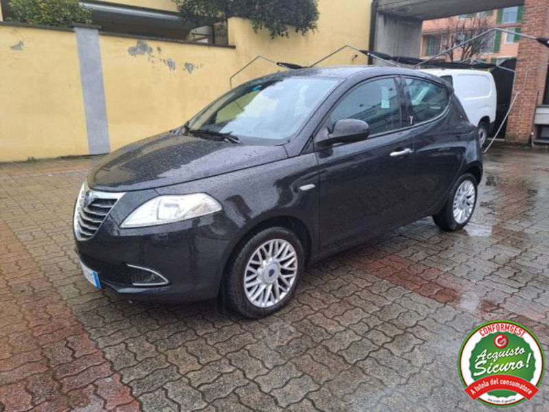 Lancia Ypsilon 1.2 69 CV 5 porte Gold