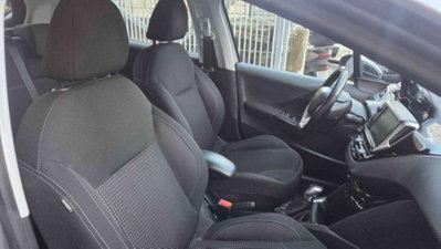 Peugeot 208 BlueHDi 100 Stop&Start 5 porte Allure (10)