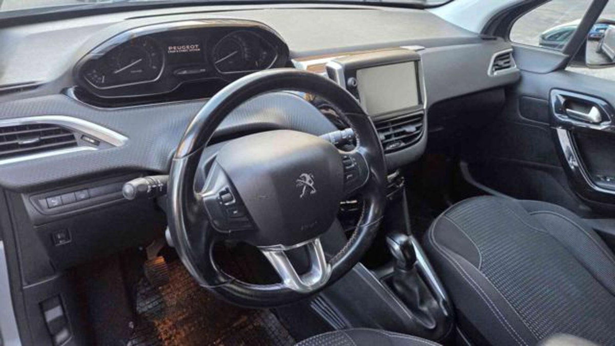 Peugeot 208 BlueHDi 100 Stop&Start 5 porte Allure (7)