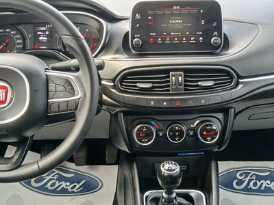 Fiat Tipo Station Wagon Tipo 1.6 Mjt S&S SW Lounge (17)