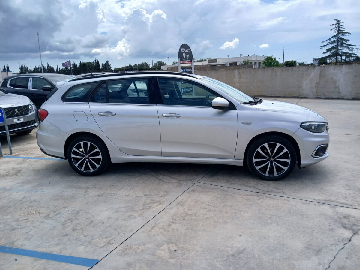 Fiat Tipo Station Wagon Tipo 1.6 Mjt S&S SW Lounge (6)