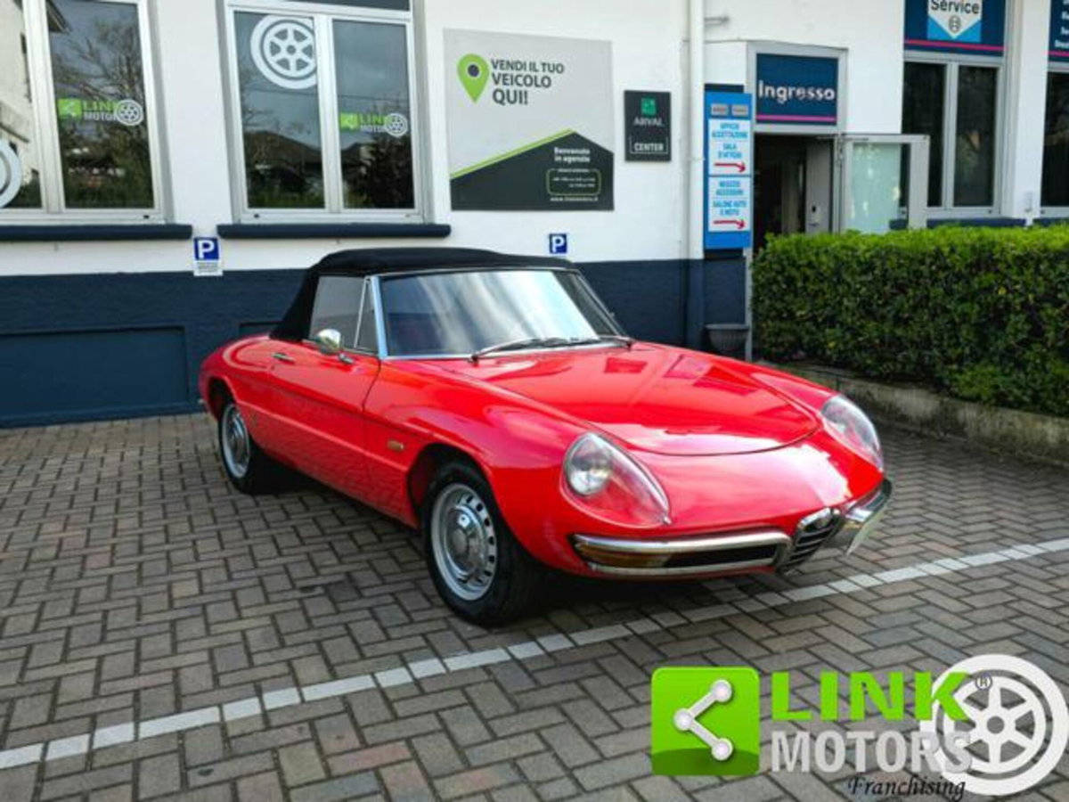 Alfa Romeo Spider 1750 TBi