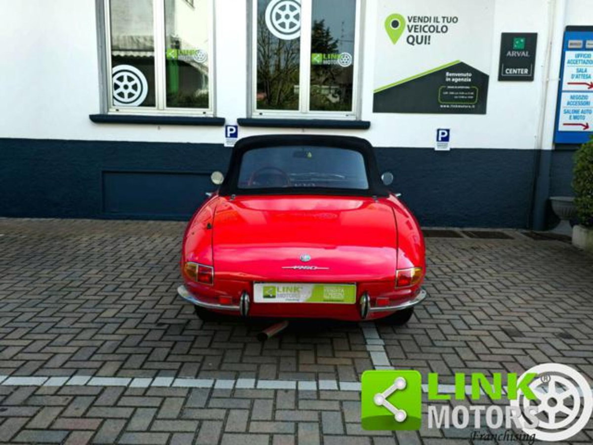 Alfa Romeo Spider 1750 TBi (6)