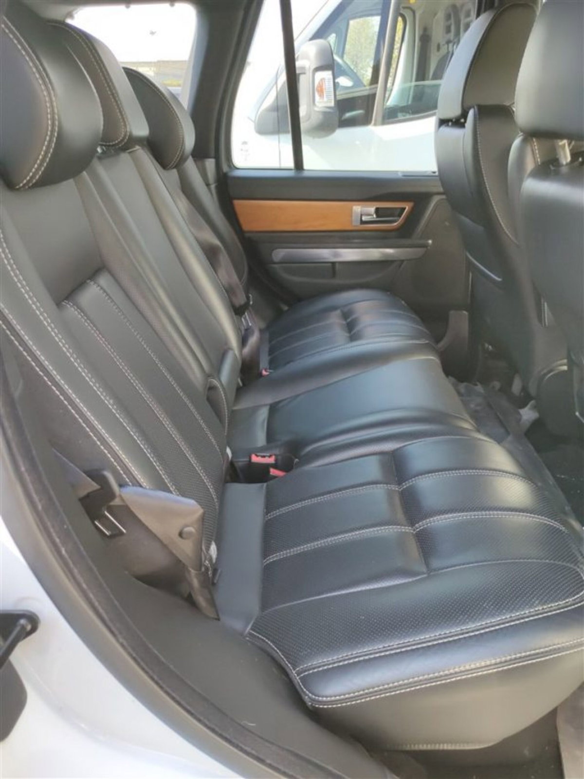 Land Rover Range Rover Sport 3.0 SDV6 HSE (17)