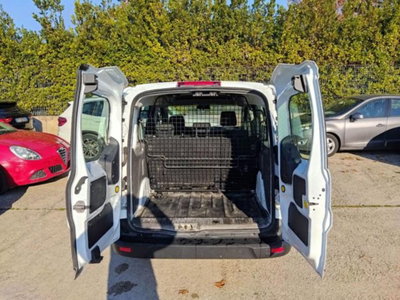 Ford Tourneo Connect 1.5 EcoBlue 100 CV Titanium (17)