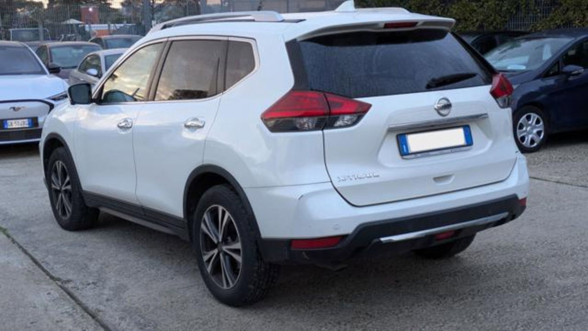 Nissan X-Trail 1.6 DIG-T 2WD Tekna (3)