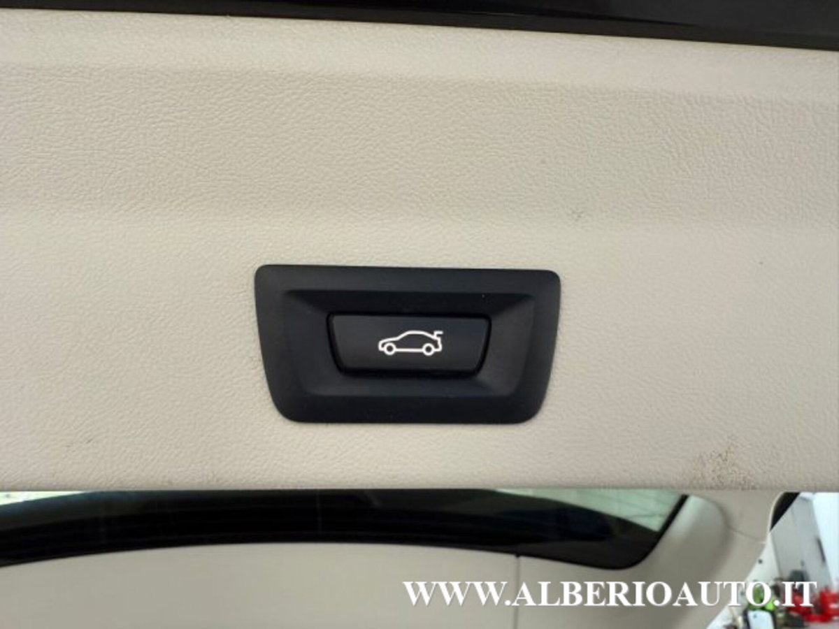 BMW X3 sdrive18d mhev 48V auto (13)