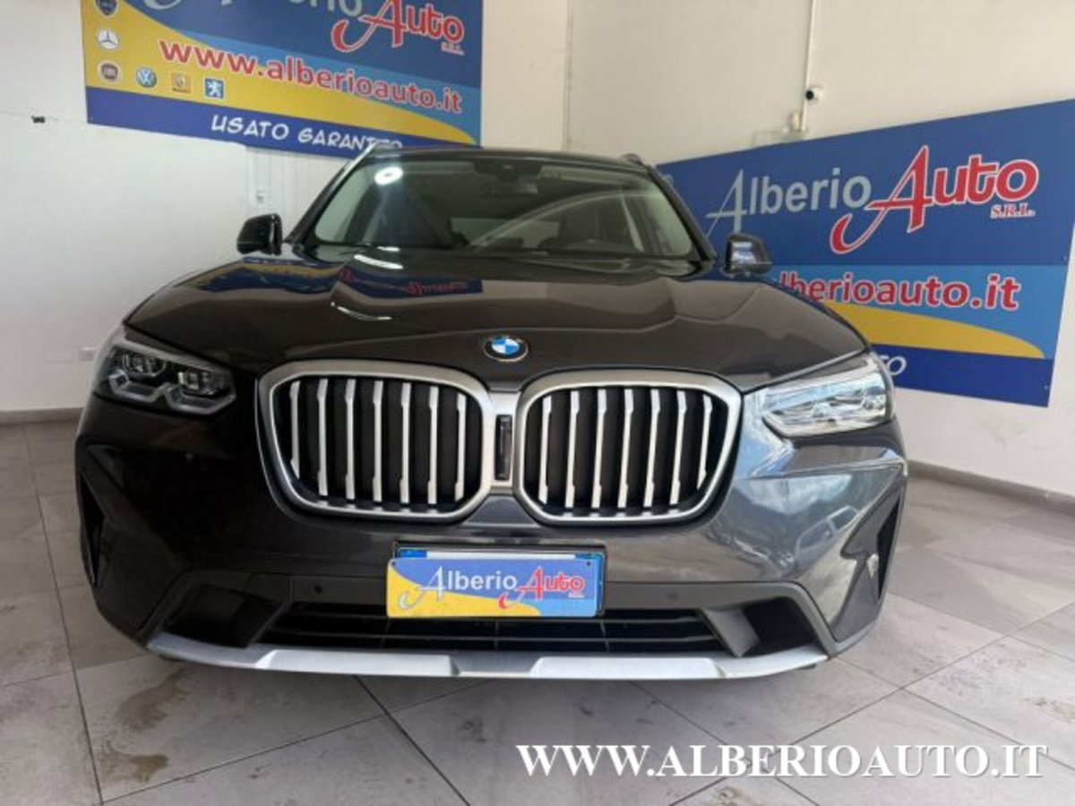 BMW X3 sdrive18d mhev 48V auto (2)