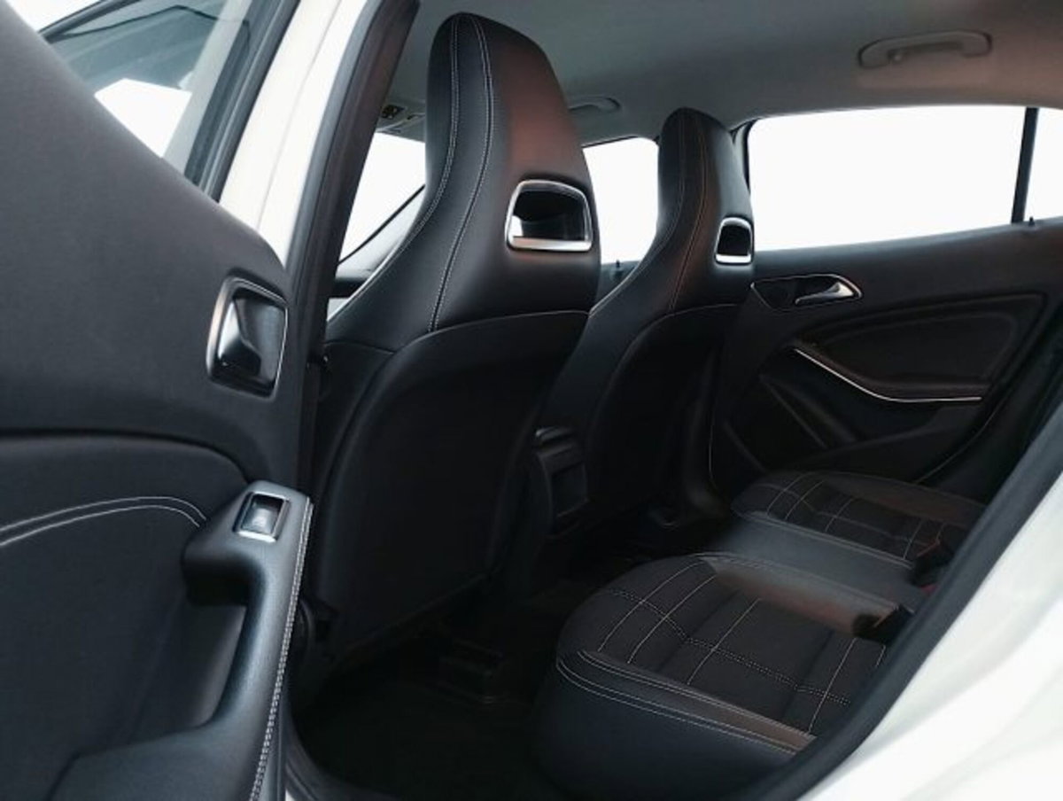 Mercedes-Benz GLA SUV 200 CDI Automatic 4Matic Sport (14)