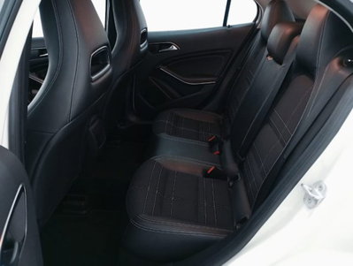 Mercedes-Benz GLA SUV 200 CDI Automatic 4Matic Sport (15)