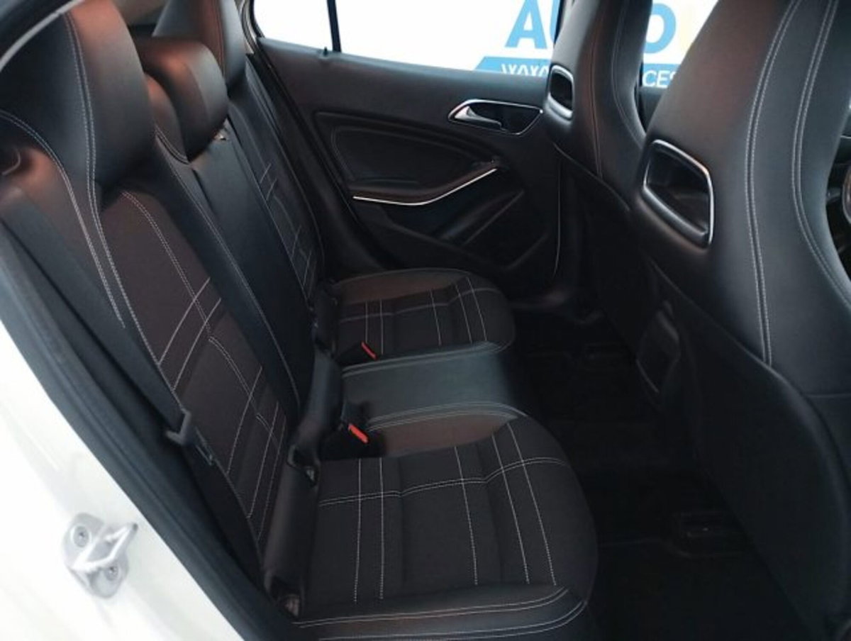 Mercedes-Benz GLA SUV 200 CDI Automatic 4Matic Sport (17)