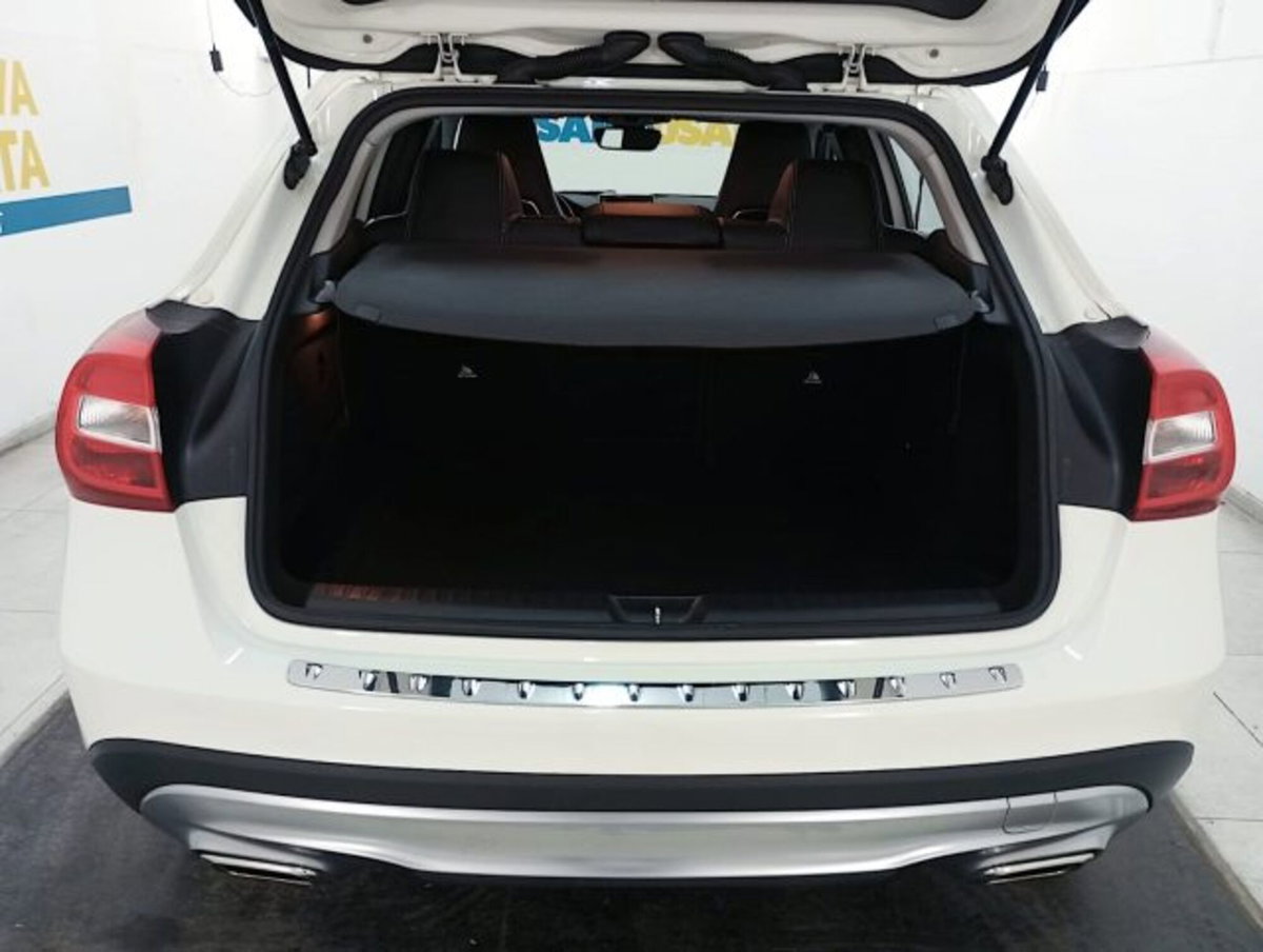 Mercedes-Benz GLA SUV 200 CDI Automatic 4Matic Sport (4)