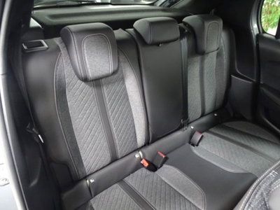 Peugeot 208 1.2 puretech Active s&s 100cv (13)